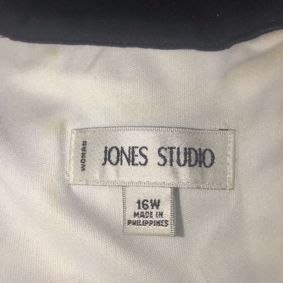 Dress - Picture 1 of 3